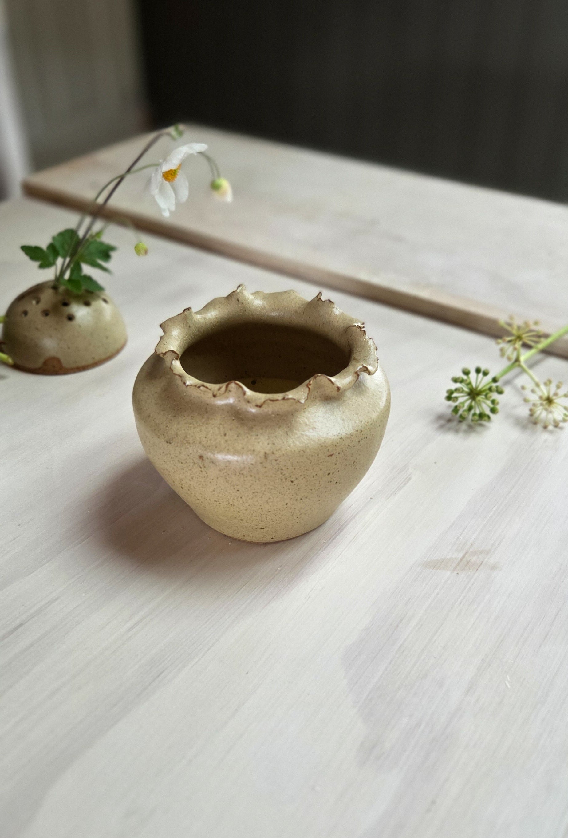 Ruffle Vase #2 - Flax