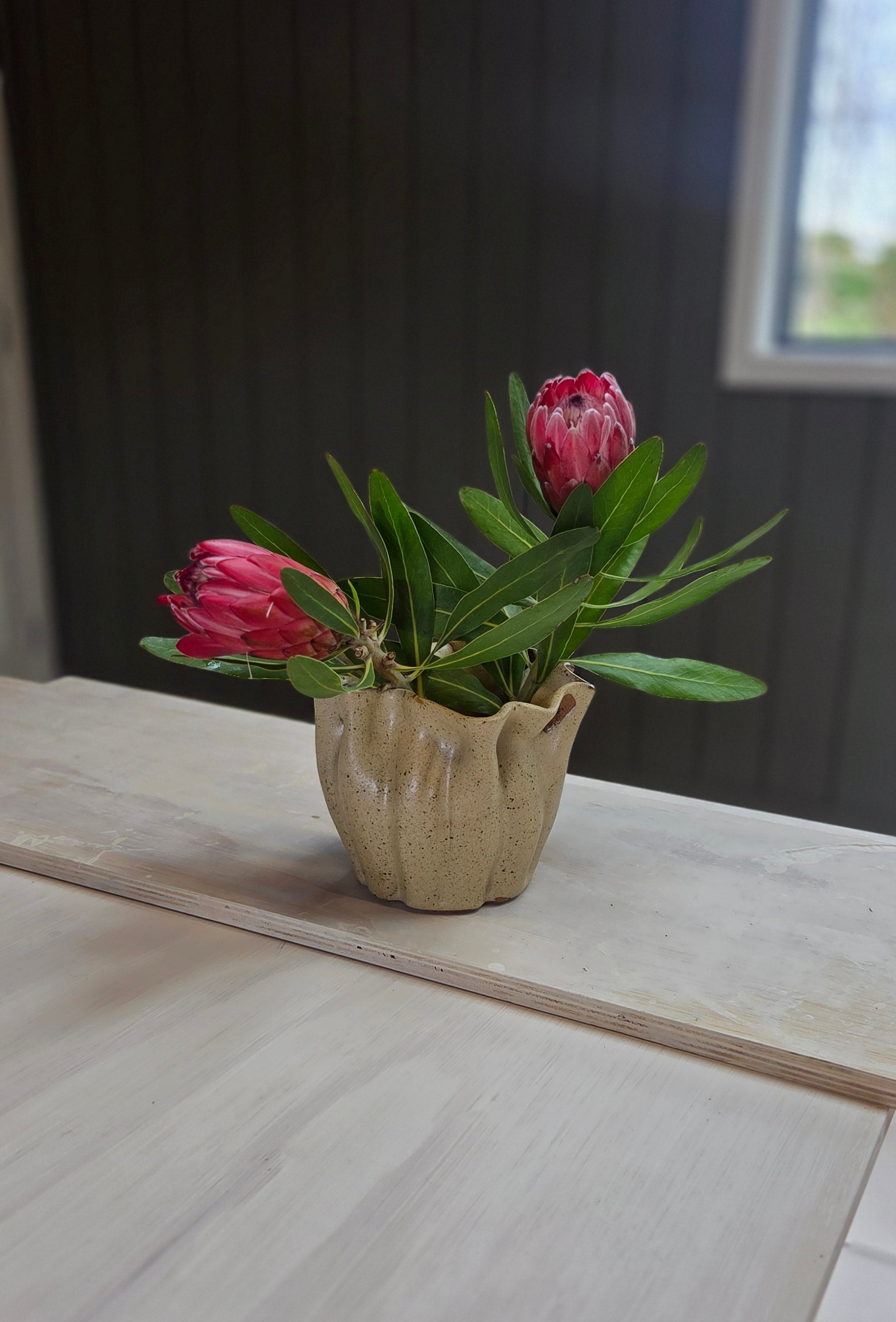 Ruffle Vase - Flax