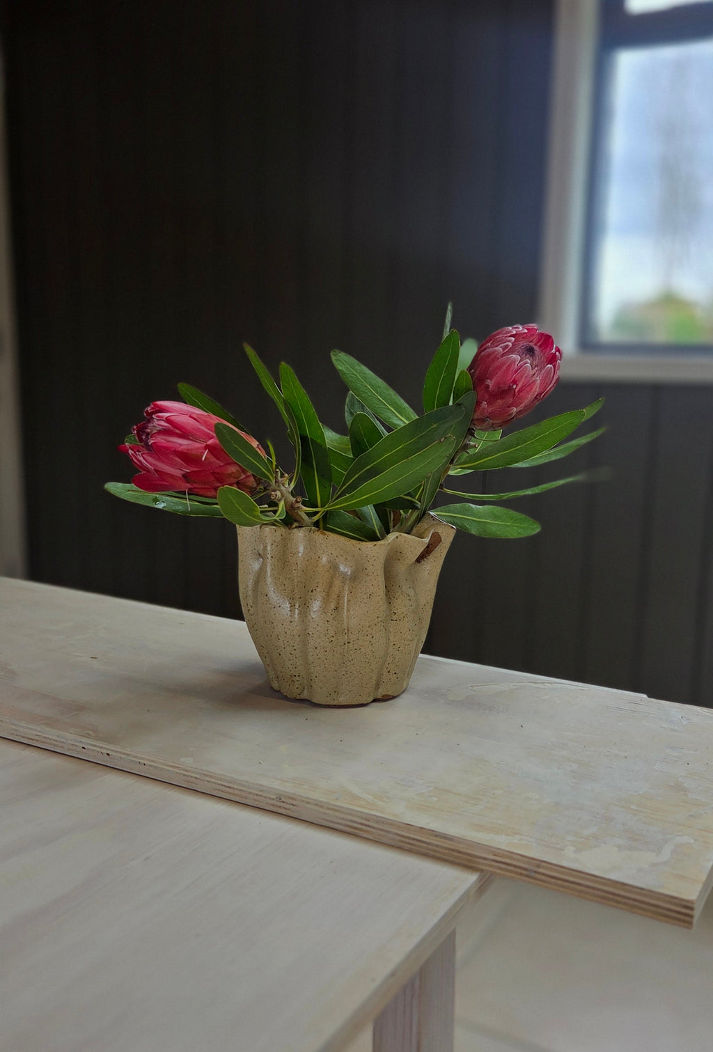 Ruffle Vase - Flax